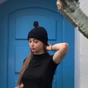 Meet your Posher, Léa mae